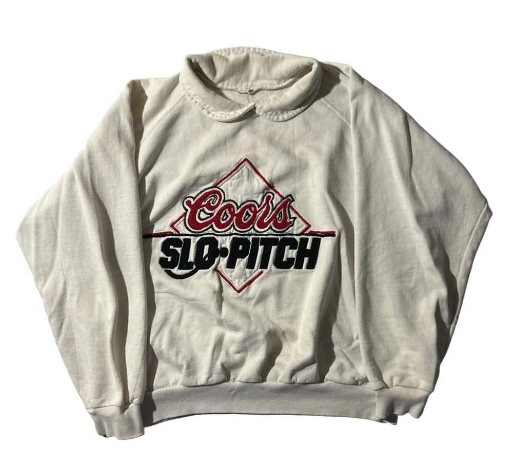 VTG 1980s Coors Slo-Pitch White Collared Pullover Sweatshirt Men’s M